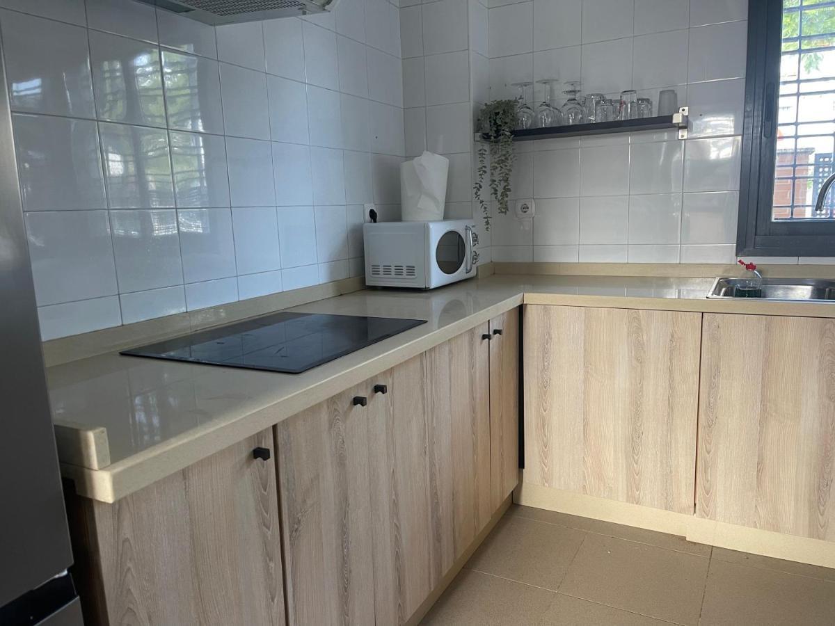 Stelarium-suite Con Bano Privado En Casa Compartida-uebica2 Homestay Mairena del Aljarafe