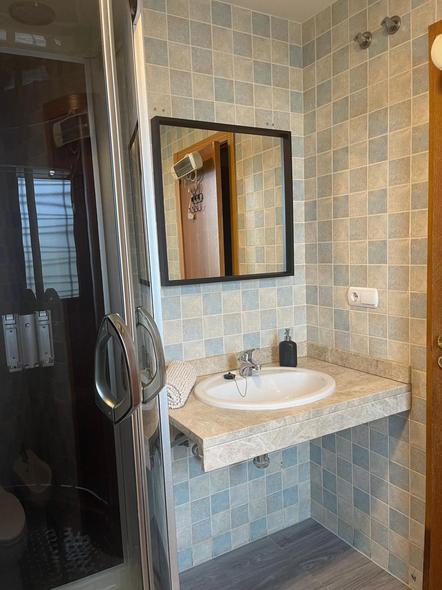 Stelarium-suite Con Bano Privado En Casa Compartida-uebica2 * Mairena del Aljarafe